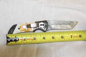 lot 61 image: MHS CUTLERY HANDMADE COSTUM CHEF, FOLDING, ULU KNIVES WITH WOOD, BONE AND OR RESIN HANDLES