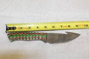 lot 84 image: MHS CUTLERY HANDMADE COSTUM CHEF, FOLDING, ULU KNIVES WITH WOOD, BONE AND OR RESIN HANDLES