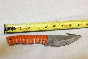 lot 92 image: MHS CUTLERY HANDMADE COSTUM CHEF, FOLDING, ULU KNIVES WITH WOOD, BONE AND OR RESIN HANDLES