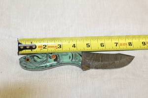 lot 94 image: MHS CUTLERY HANDMADE COSTUM CHEF, FOLDING, ULU KNIVES WITH WOOD, BONE AND OR RESIN HANDLES
