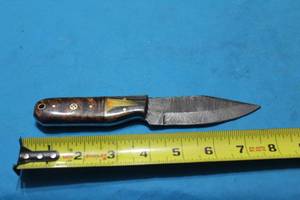 lot 175 image: MHS CUTLERY HANDMADE COSTUM CHEF, FOLDING, ULU KNIVES WITH WOOD, BONE AND OR RESIN HANDLES