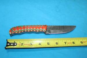 lot 136 image: MHS CUTLERY HANDMADE COSTUM CHEF, FOLDING, ULU KNIVES WITH WOOD, BONE AND OR RESIN HANDLES