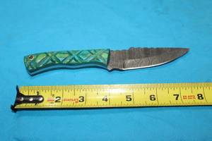 lot 138 image: MHS CUTLERY HANDMADE COSTUM CHEF, FOLDING, ULU KNIVES WITH WOOD, BONE AND OR RESIN HANDLES