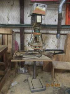 lot 14 image: DELTA DRILL PRESS MODEL 15