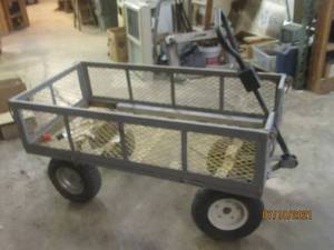 lot 21 image: HEAVY DUTY UTILITY  CART ON FOUR CASTERS