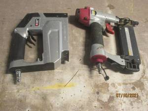lot 52 image: TOTAL OF 2 PNEUMATIC TOOLS