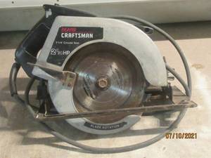 lot 63 image: CRAFTSMAN  7 14 CIRCULAR SAW