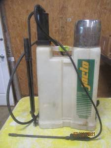 lot 134 image: JACTO 4-GALLON HEAVY DUTY  HD400