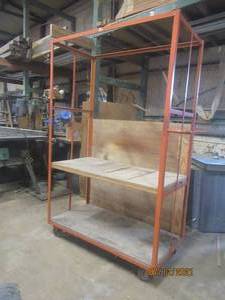 lot 140 image: STEEL INDUSTRIAL SHELVING UNIT ON CASTERS