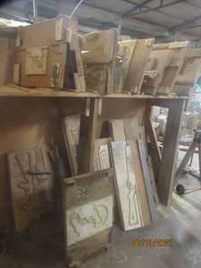 lot 186 image: GENEROUS AMOUNT OF WOODEN GUN PATTERN BOARDS