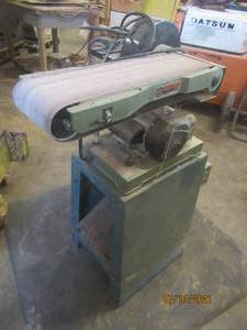 lot 222 image: CENTRAL MACHINERY COMBINATION SANDER 61750