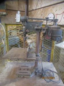 lot 230 image: DRILL PRESS