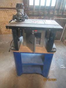 lot 233 image: PORTER CABLE ROUTER 1001 WITH BOSCH ROUTER TABLE