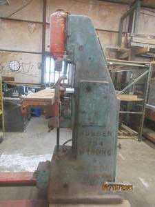 lot 236 image: VINTAGE WYSONG 284 CHISEL MORTISER