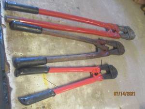 lot 246 image: 3 BOLT CUTTERS