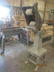 lot 258 image: ANTIQUE  SANDER