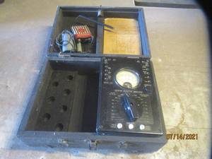 lot 288 image: VINTAGE WESTON SELECTIVE ANALYZER MODEL 665