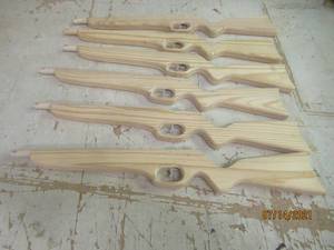 lot 296 image: 6 RUBBER BAND SHOOTER RIFLES