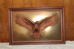 lot 26 image: VINTAGE COPPERCRAFT WOODEN 3D AMERICAN EAGLE WALL PLAQUE