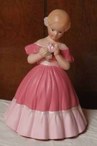 lot 52 image: VINTAGE SOUTHERN HOLLAND MOLD GIRL STATUE 11 TALL