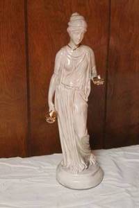 lot 53 image: VINTAGE A. SANTINI PORCELAIN GREEK SCULPTURE OF CLASSICAL WOMAN 15 TALL
