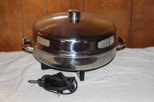lot 91 image: FABERWARE 12 ELECTRIC STAINLESS STEEL SKILLET FRYER