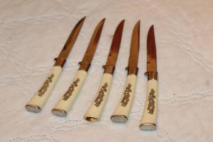 lot 100 image: SET OF 5 MCM CROWN HOWARD STAINLESS STEEL STEAK KNIVES