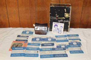 lot 106 image: VINTAGE VIEW MASTER WITH 16 REELS