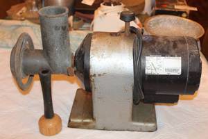 lot 113 image: WESTINGHOUSE COMMERCIAL MEAT GRINDER W312P604