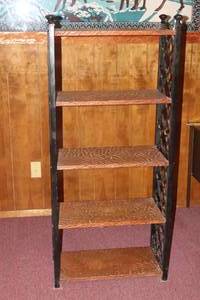 lot 116 image: 5 TIER WROUGHT IRON AND WOOD SHELF