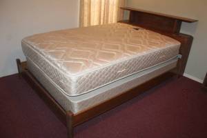 lot 138 image: VINTAGE FULL XL HDBD,FTBD AND SIDE RAILS&nbsp