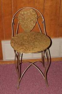 lot 159 image: VINTAGE BRASS VANITY CHAIR