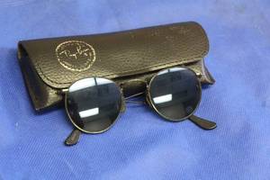 lot 52 image: RAYBON SUNGLSSES WITH CASE