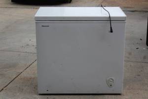 lot 6 image: HISENSE FC70DWBAA CHEST FREEZER