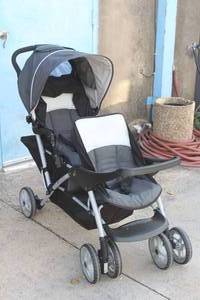 lot 17 image: DUO GLIDER