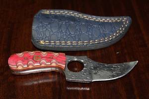 lot 78 image: DAMACAS STEEL BOOT KNIFE WITH CUSTOM HAND CARVED HANDLE