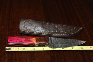 lot 81 image: DAMACAS STEEL HUNTING KNIFE WITH CUSTOM HAND CARVED HANDLE