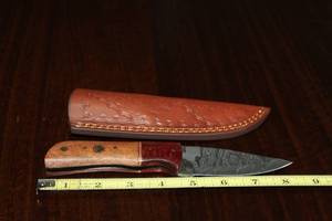 lot 85 image: DAMACAS STEEL HUNTING KNIFE WITH CUSTOM HAND CARVED HANDLE