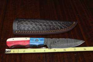 lot 86 image: DAMACAS STEEL HUNTING KNIFE WITH CUSTOM HAND CARVED TEXAS FLAG HANDLE