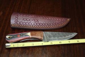 lot 88 image: DAMACAS STEEL HUNTING KNIFE WITH CUSTOM HAND CARVED HANDLE