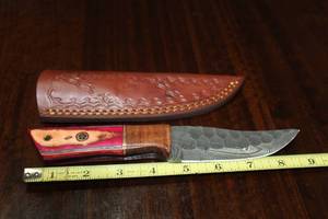 lot 93 image: DAMACAS STEEL HUNTING KNIFE WITH CUSTOM HAND CARVED HANDLE