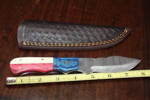 lot 106 image: DAMACAS STEEL HUNTING KNIFE WITH CUSTOM TEXAS FLAG HAND CARVED HANDLE