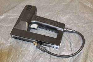 lot 123 image: POWERFAST ELECTRIC NAIL STAPLE GUN 34302