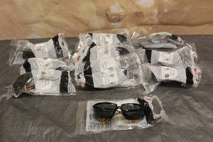 lot 146 image: LOT OF 10 3M PRIVO ANTI FOG LENS PROTECTIVE EYEWAER MODEL 12262-00000-20
