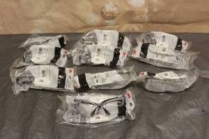 lot 147 image: LOT OF 10 3M BX DUAL-SEG READER ANTI FOG LENS PROTECTIVE EYEWAER MODEL 11457-00000-20