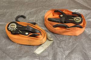 lot 154 image: 2 RATCHET STRAPS WITH S HOOKS