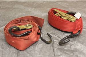 lot 155 image: 2 HEAVY DUTY RATCHET STRAPS WITH S HOOKS