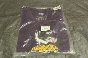 lot 74 image: NFL TEAMS APPAREL OYS RIVAL V NECK MINNESOTA VIKINGS WOMEN SIZE M NEW IN PACKAGE