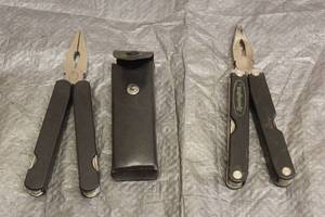 lot 16 image: REMINGTON STAINLESS STEEL MULTI TOOL AND STAINLESS STEEL MULTI TOOL