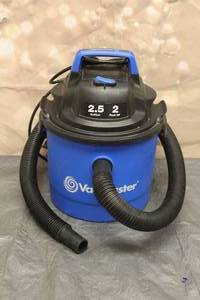 lot 36 image: VACMASTER 2.5 GAL